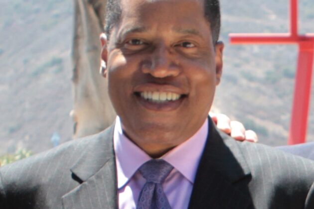 Larry Elder joins Donald Trump in growing GOP 2024 field